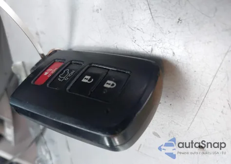 2016 Toyota Highlander Xle V6 z USA, uszkodzony, nr VIN 5TDKKRFH9GS149583